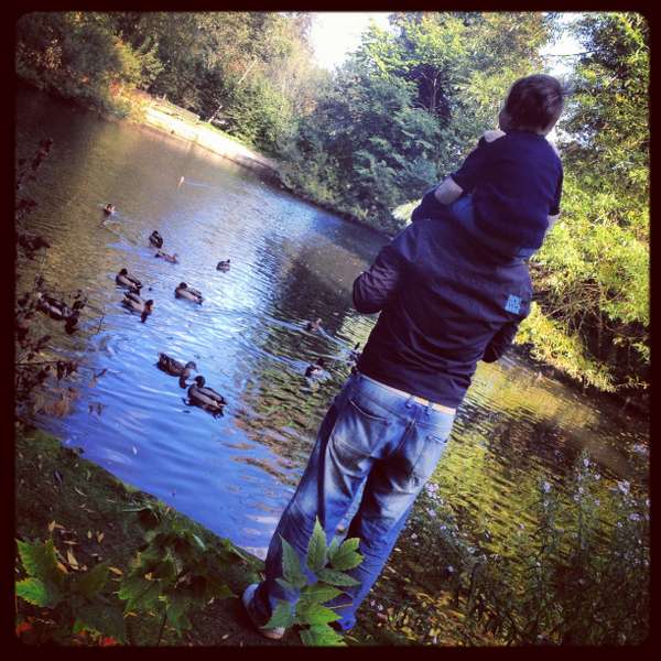 I love this snap of Roo on Daddy's shoulders - just one of those rare, lucky shots!