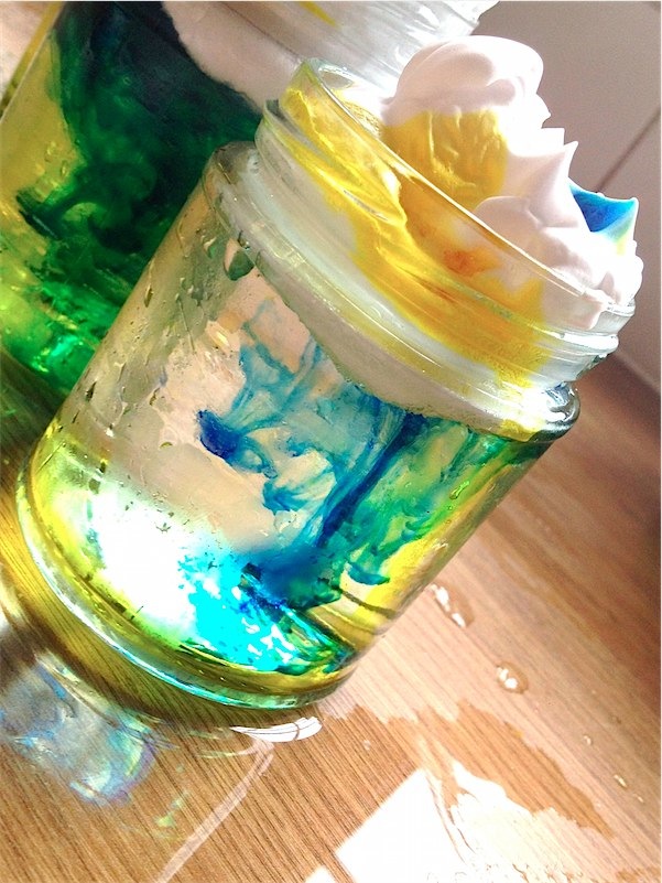 DIY rain clouds : Science activity for preschool kids, Toby & Roo :: daily inspiration for stylish parents and their kids!