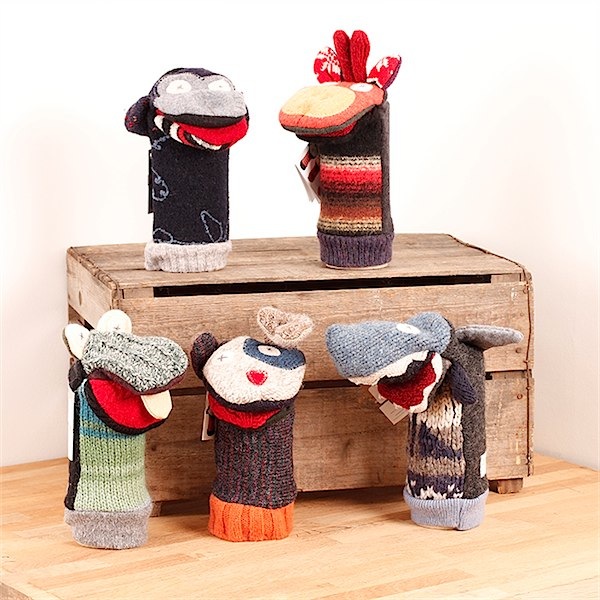 Ethical toy puppets from Green Tulip via Toby & Roo :: daily inspiration for stylish parents and their kids.