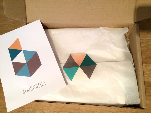 Almondella gift boxes via Toby & Roo :: daily inspiration for stylish parents and their kids.