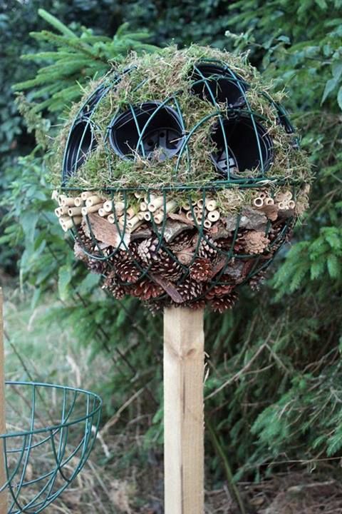 Building a bug hotel via Toby & Roo :: daily inspiration for stylish parents and their kids.