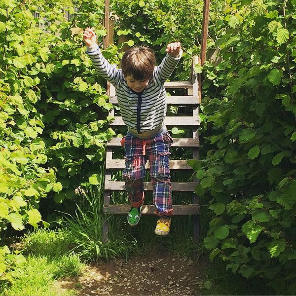 Exploring the great outdoors via Toby & Roo :: daily inspiration for stylish parents and their kids.