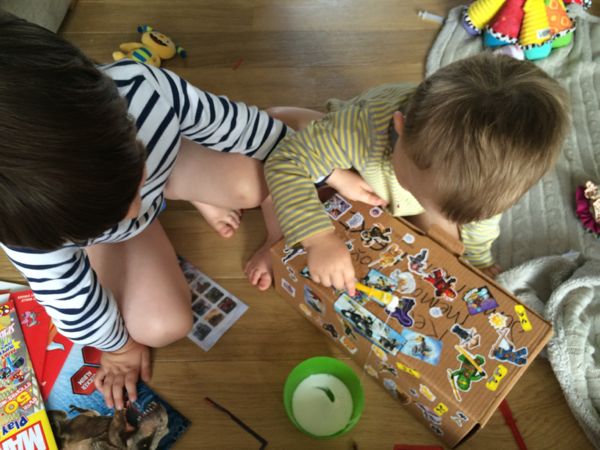Make a memory box over the summer holidays to look back on in years to come! via Toby & Roo :: daily inspiration for stylish parents and their kids.