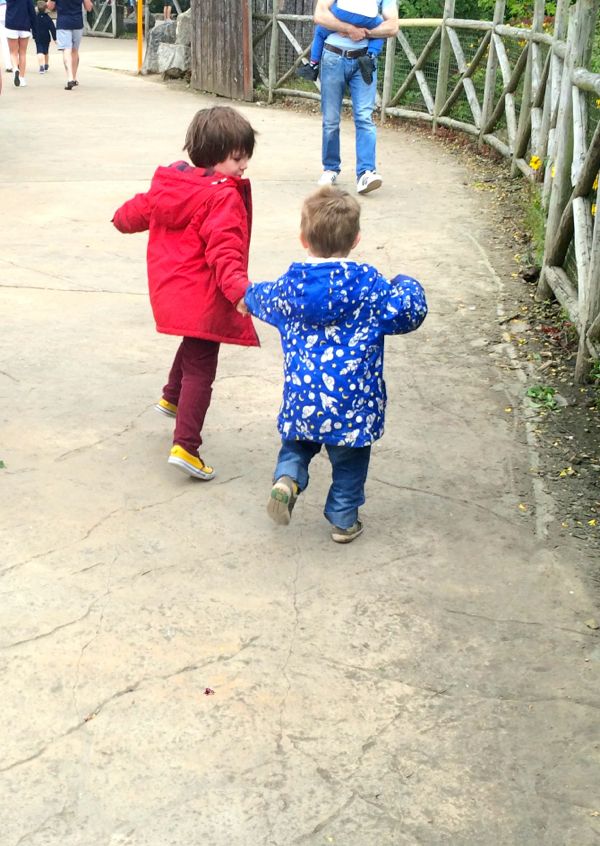 Free parent via Toby & Roo :: daily inspiration stylish parents and their kids.