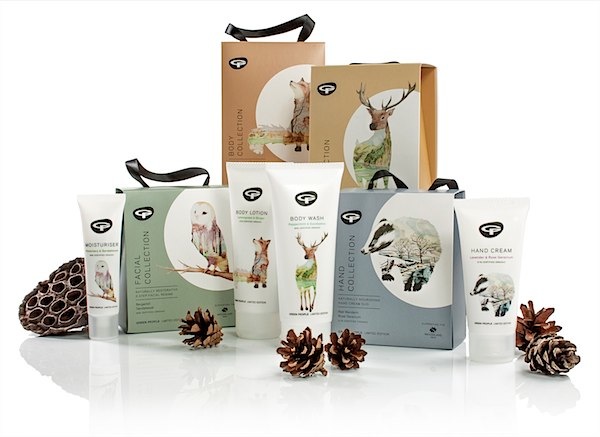 Gorgeous gift sets from Green People via Toby & Roo :: daily inspiration for stylish parents and their kids.