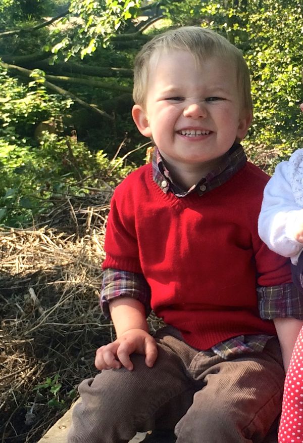 The wardrobe hacks you need to help use those Summer clothes during Autumn! via Toby & Roo :: daily inspiration for stylish parents and their kids.