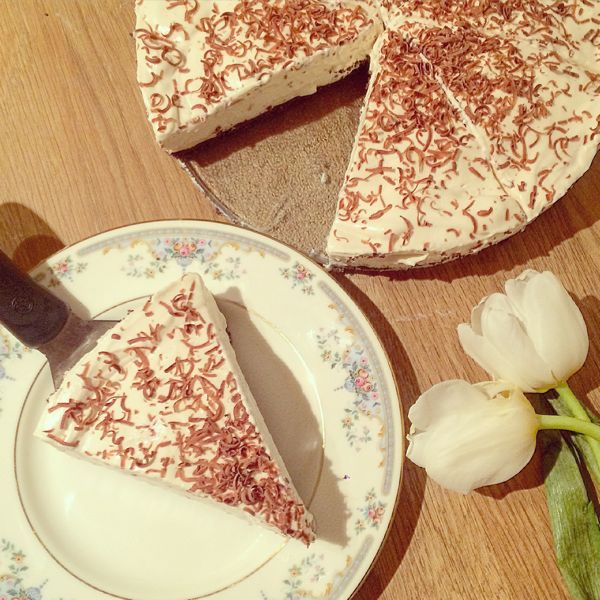 Slimming World Approved Bailey's Cheesecake recipe via Toby & Roo :: daily inspiration for stylish parents and their kids.