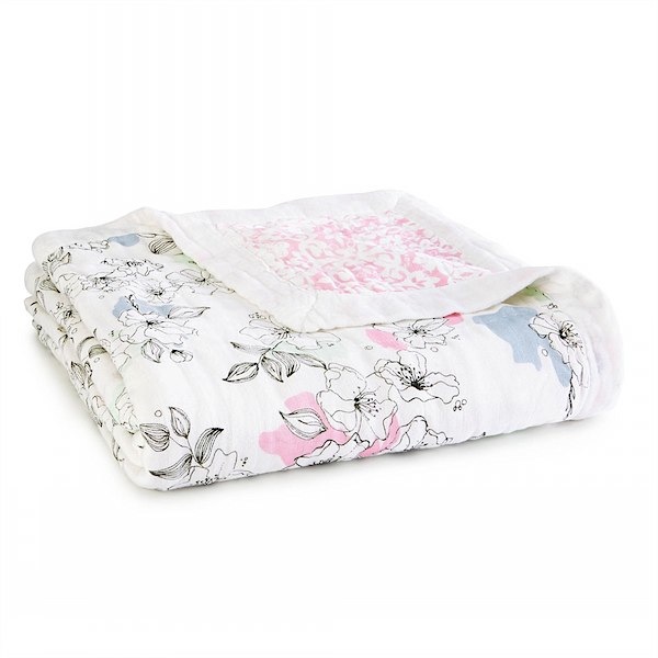 WIN this blanket or one of your choosing via Toby & Roo :: daily inspiration for stylish parents and their kids.