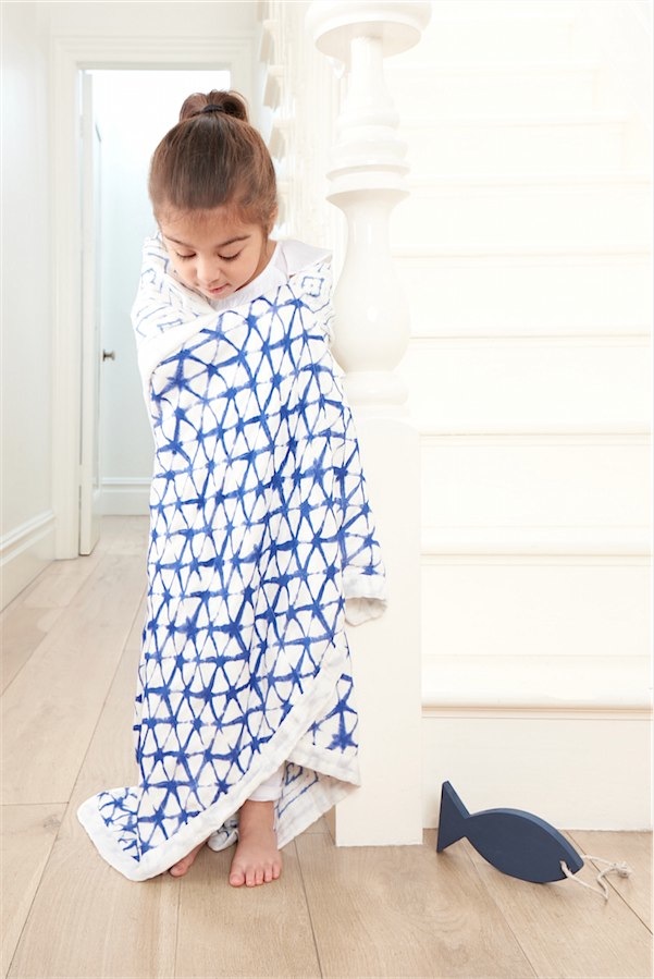 WIN this blanket or one of your choosing via Toby & Roo :: daily inspiration for stylish parents and their kids.