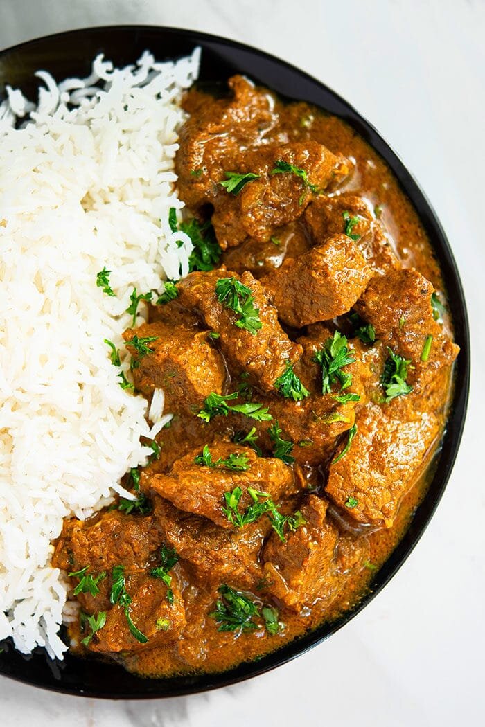 https://www.tobyandroo.com/wp-content/uploads/2021/09/Indian-Curry-Recipe-700x1050-1.jpeg